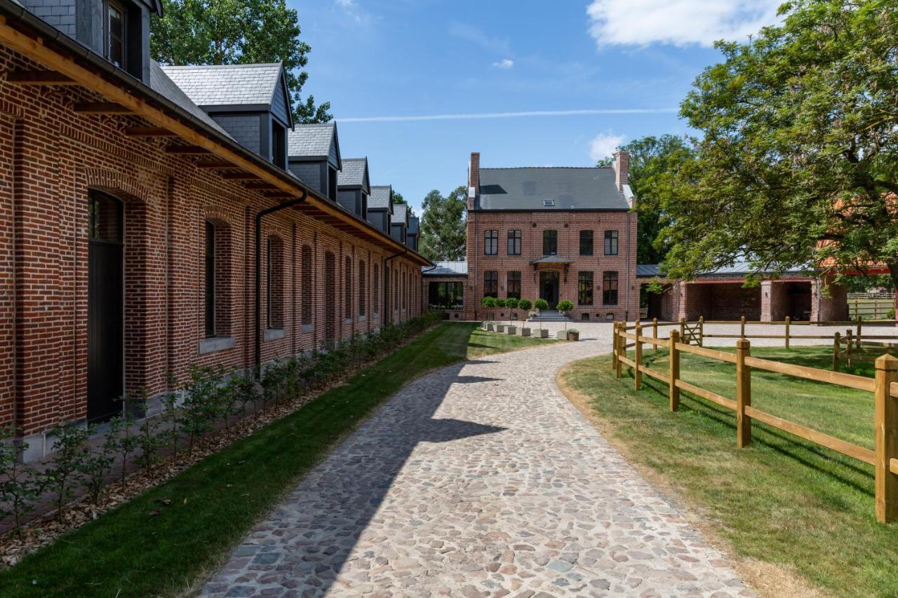 Hotel Haras De Barry Sainghin-en-Mélantois Exterior foto